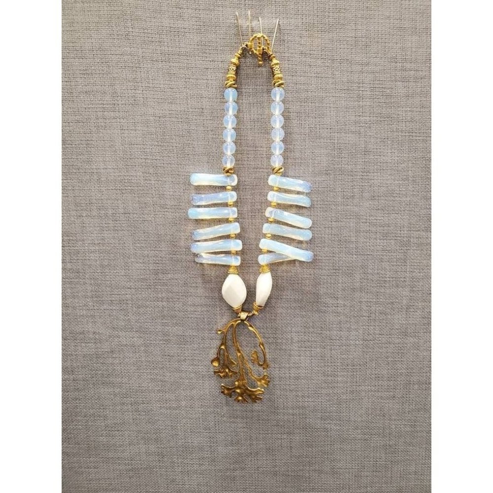 Vintage Collar with gold tone Lavolier Pendant, Hand Blown Murano Beads
